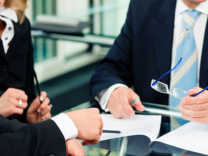 Serrano & Castelo, Economistas